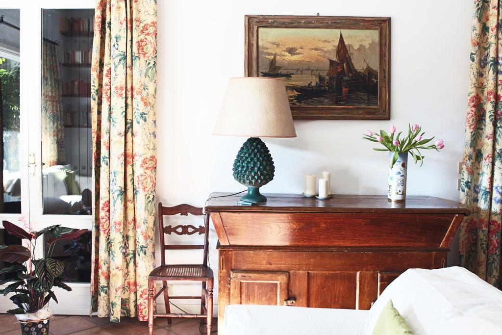 B&B Casa Chinaski Монделло Экстерьер фото