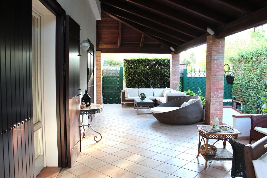 B&B Casa Chinaski Монделло Экстерьер фото