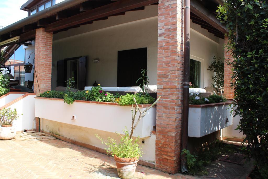 B&B Casa Chinaski Монделло Экстерьер фото