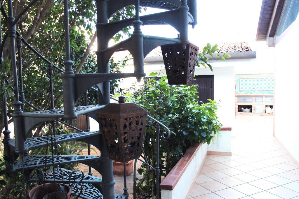 B&B Casa Chinaski Монделло Экстерьер фото